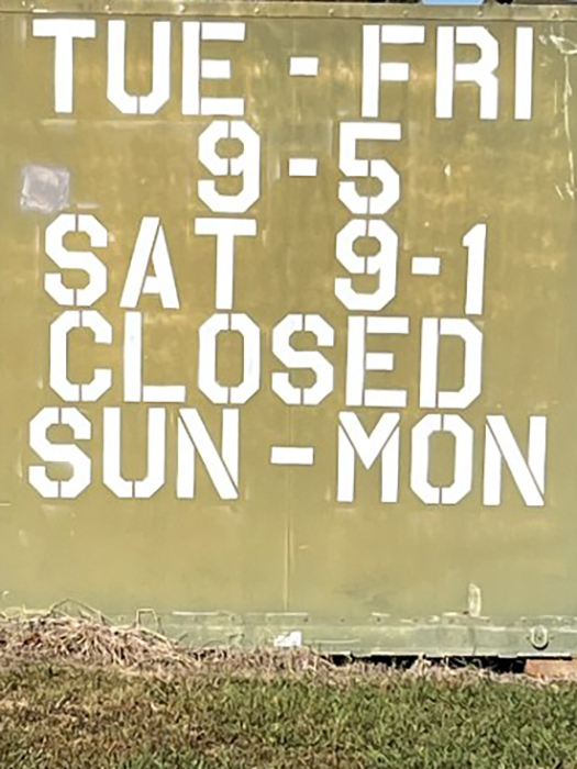 DelksStoreHours.jpg